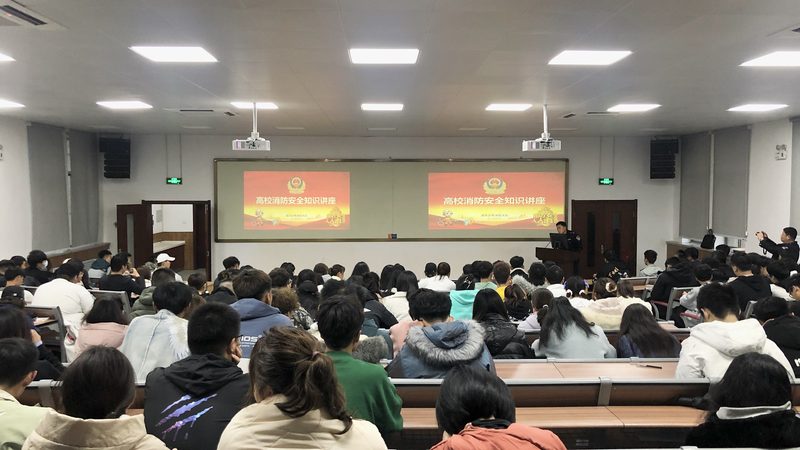 教师资格证培训协议班与普通班：如何选择更划算的学习方案**