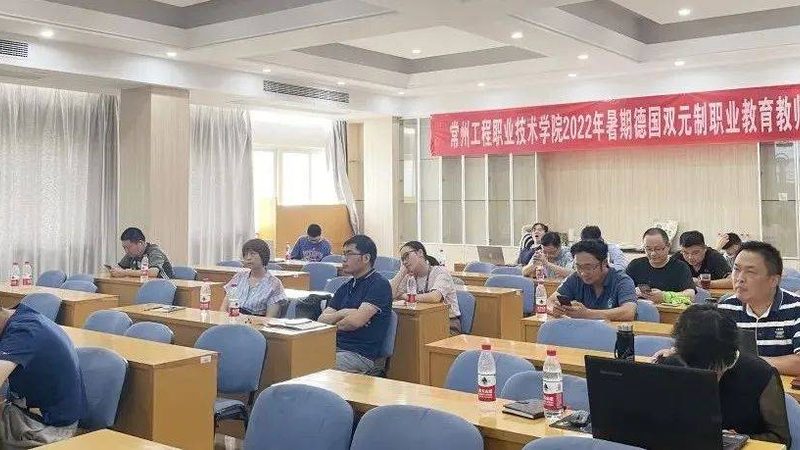 叉车培训拿证时间：揭秘叉车操作证获取的流程与周期